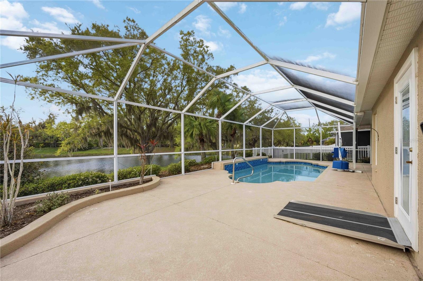 4012 KINGSFIELD DRIVE