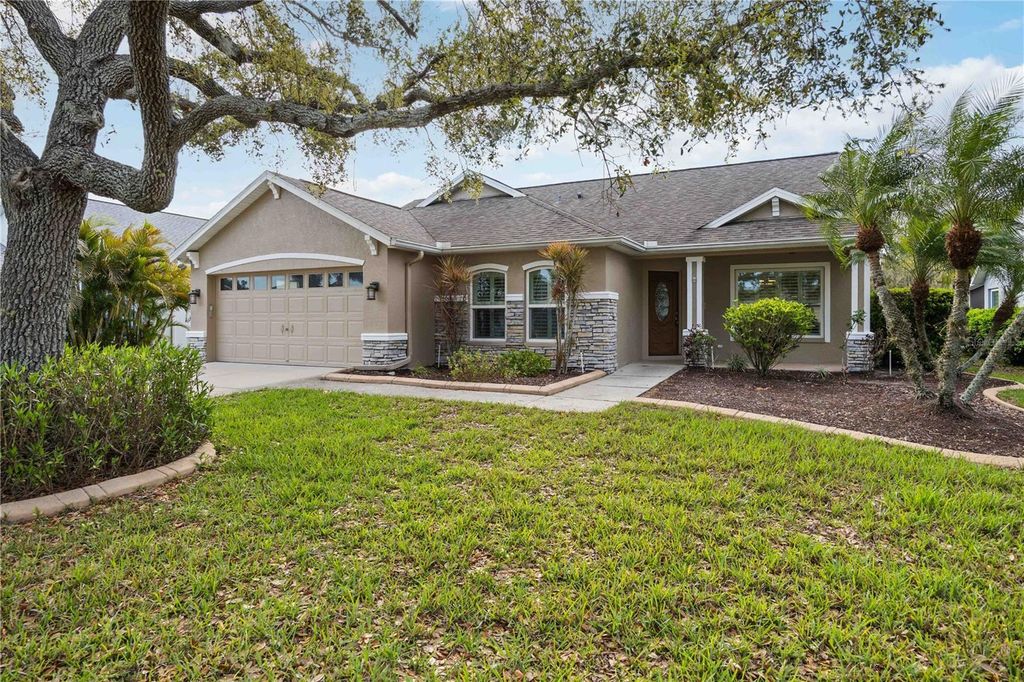 Photo of 4012 Kingsfield Drive, Parrish, FL 34219 (MLS # A4687028)