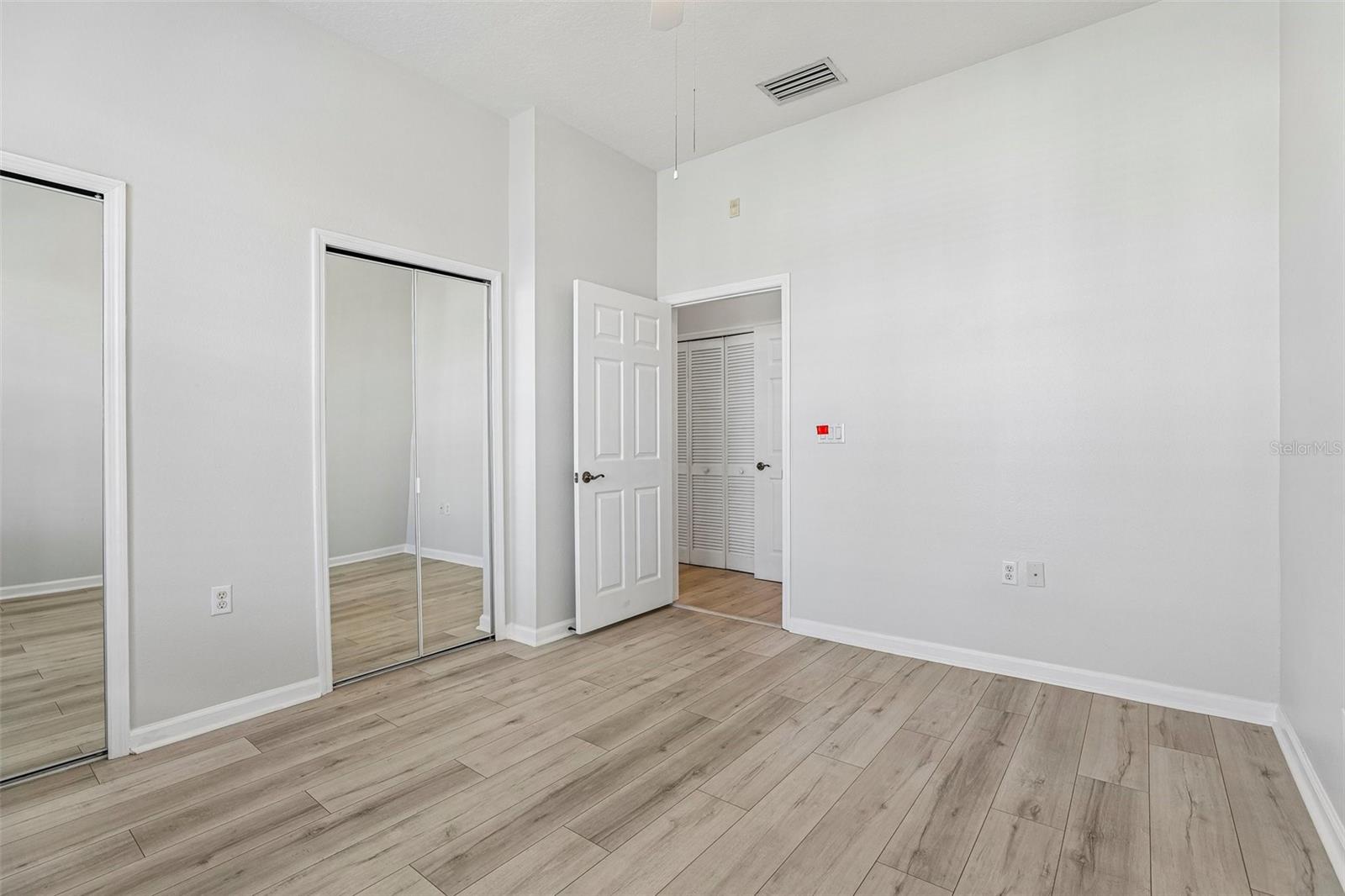 BALDWIN PARK #4 CONDO - Residential