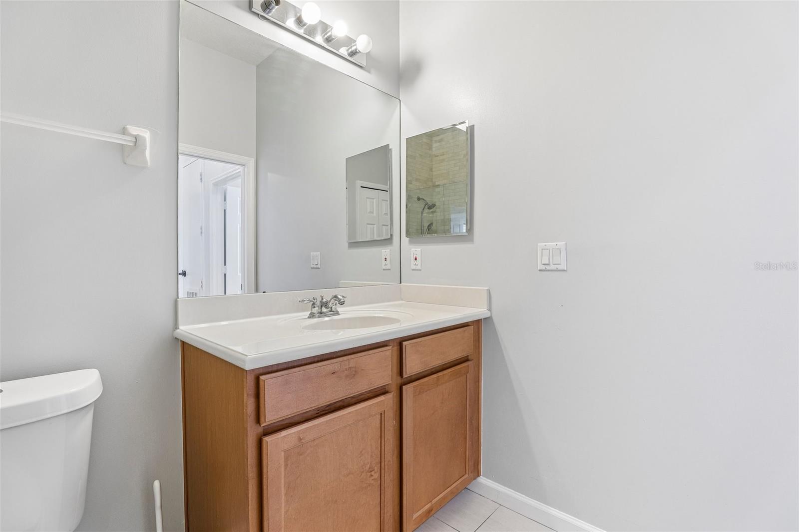 BALDWIN PARK #4 CONDO - Residential