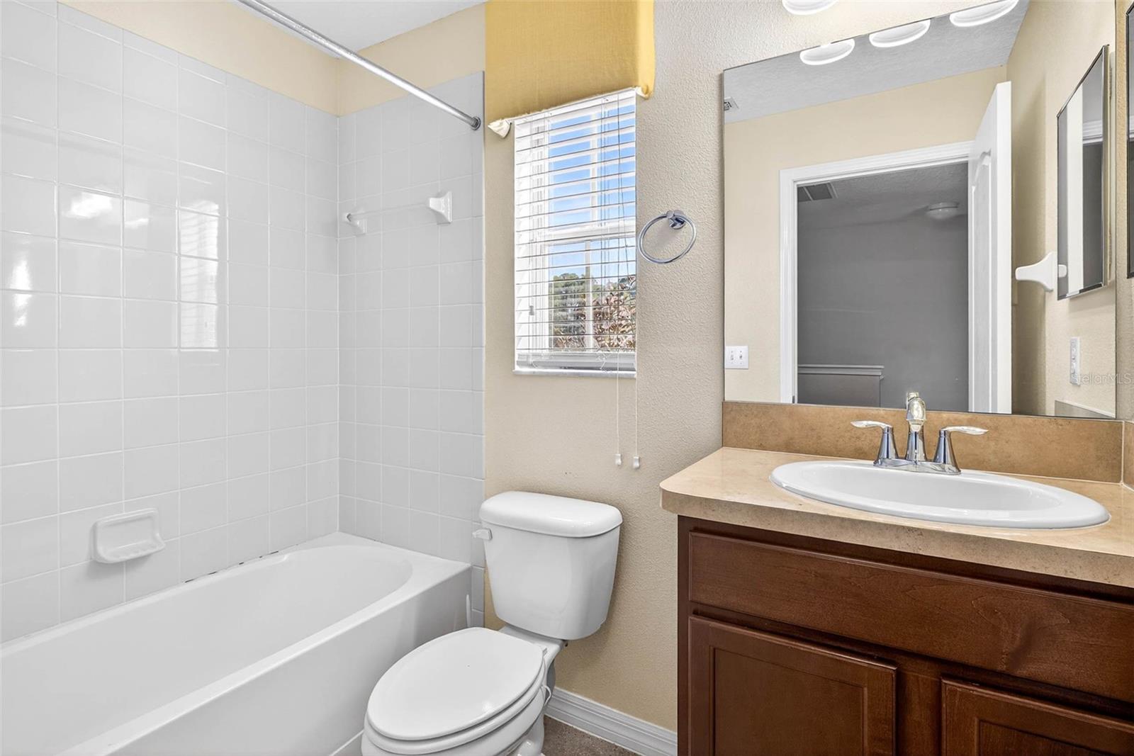 MEADOW POINTE 03 PRCL CC - Residential Lease