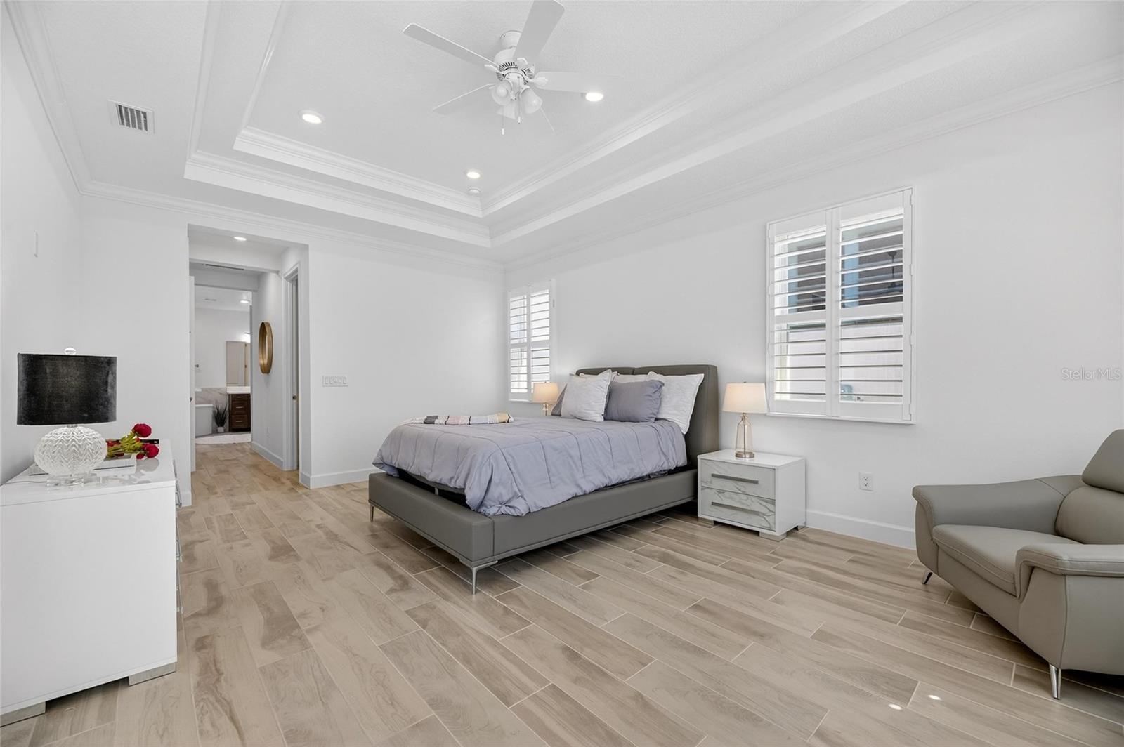 MIRABAY - Residential