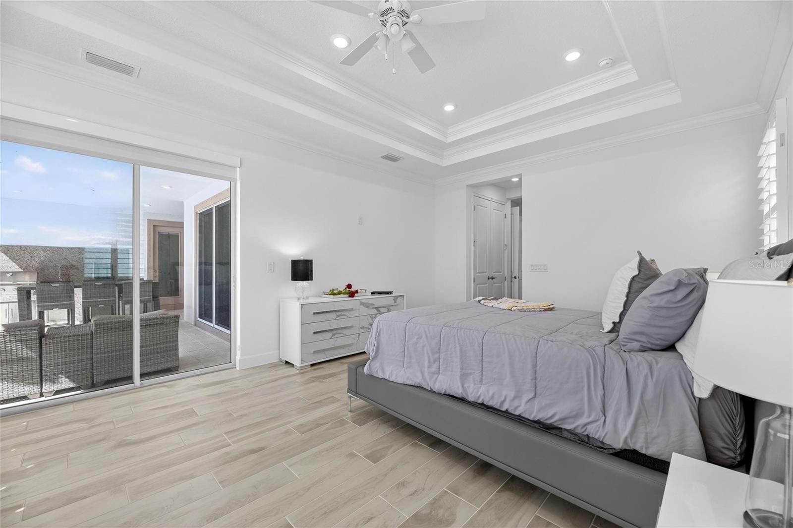 MIRABAY - Residential