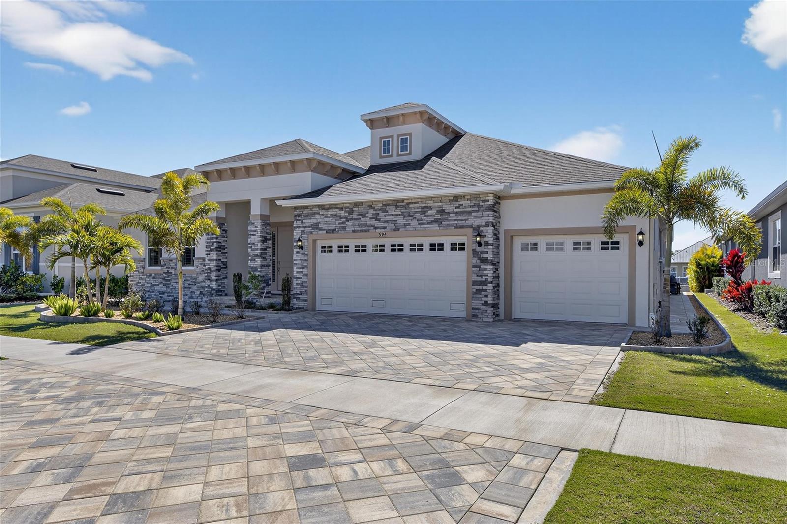 MIRABAY - Residential