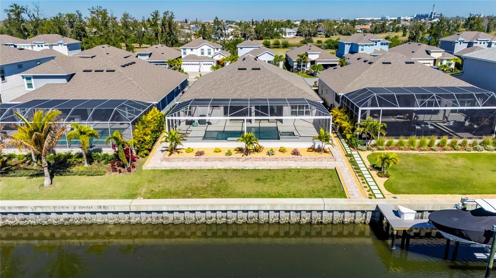 MIRABAY - Residential