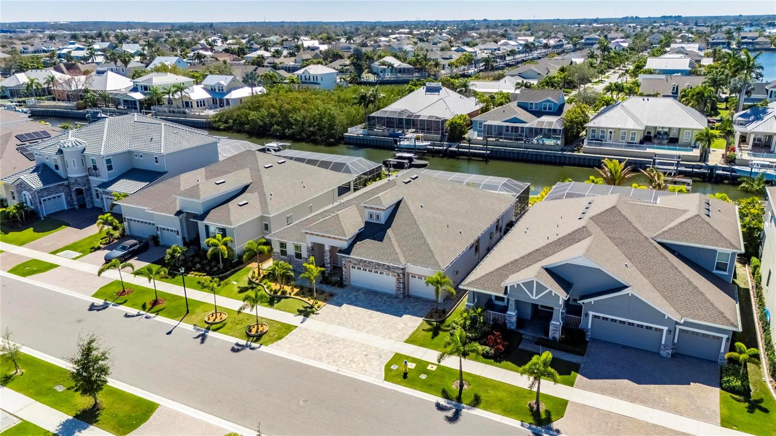 MIRABAY - Residential