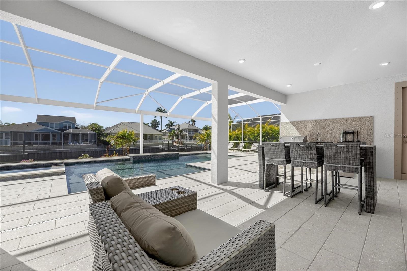 MIRABAY - Residential