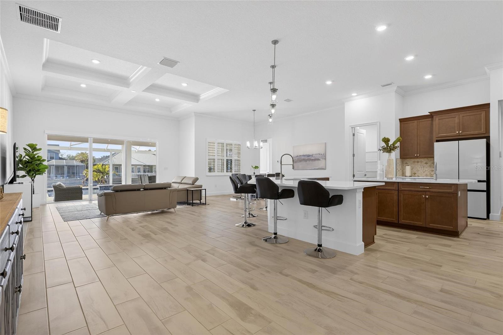 MIRABAY - Residential