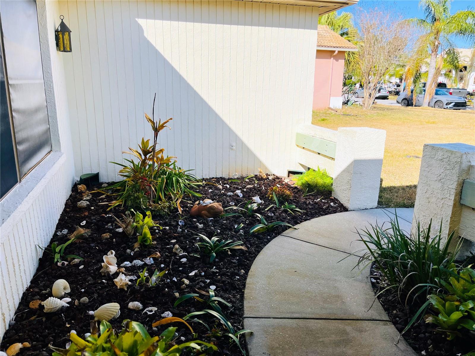 7240 DOGLEG COURT