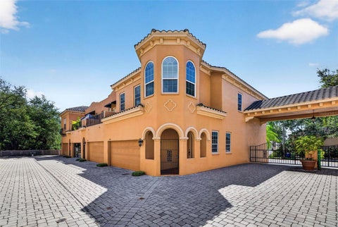 Photo of 2908 Hansen Manor Lane, Tampa, FL 33611 (MLS # TB8551034)