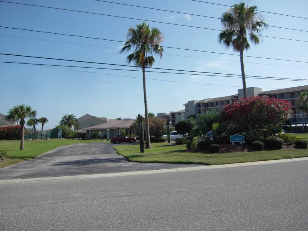 PARADISE ESTATES - Land