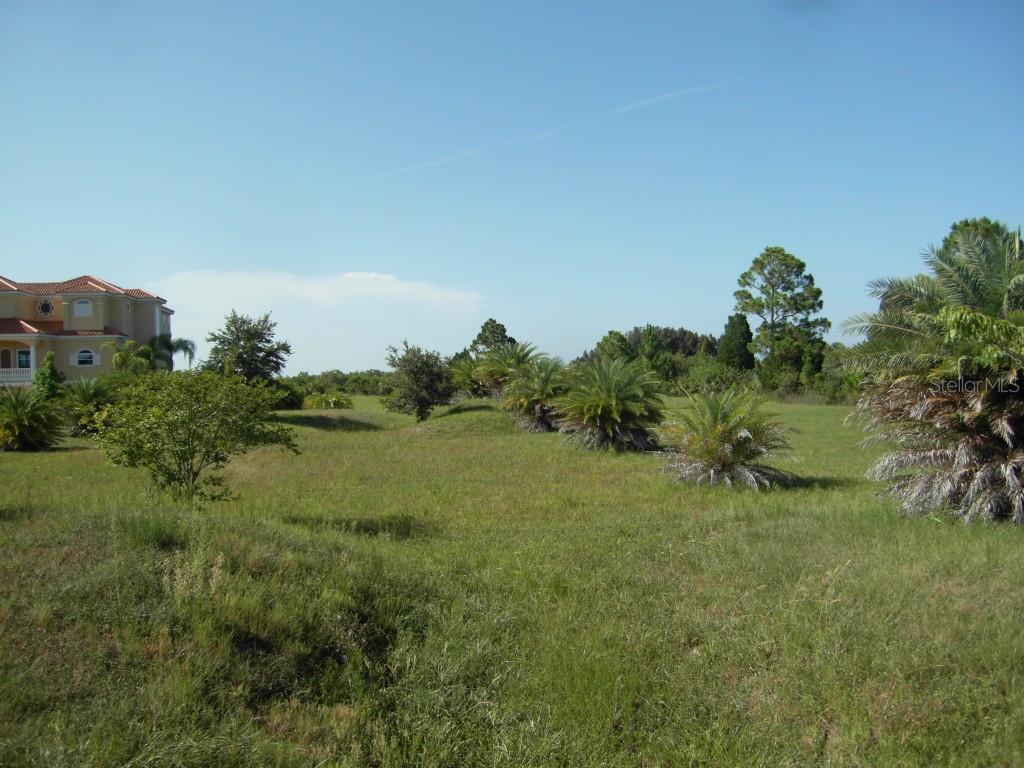 PARADISE ESTATES - Land