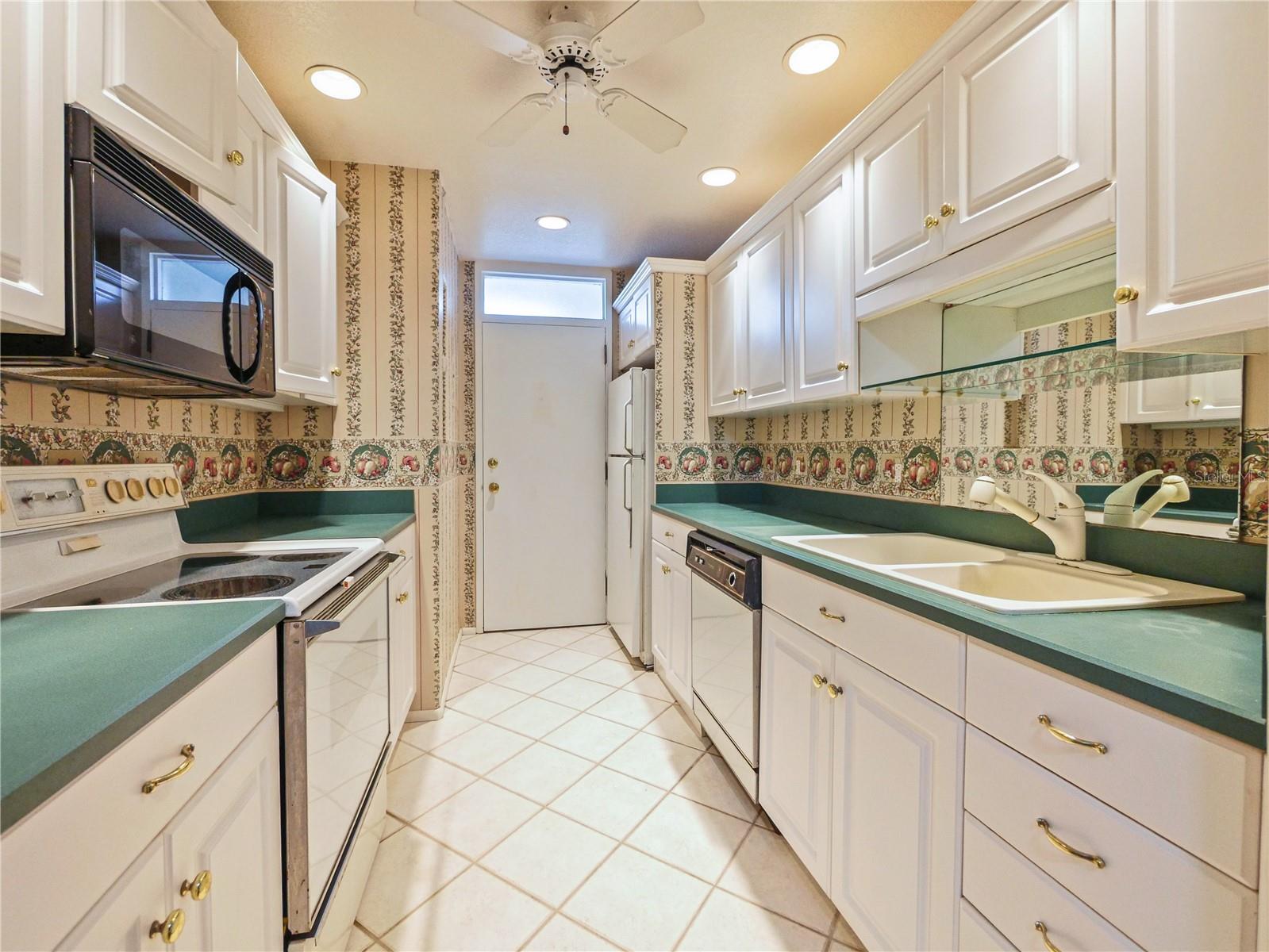 WINTER PARK GARDENS CONDO - Residential