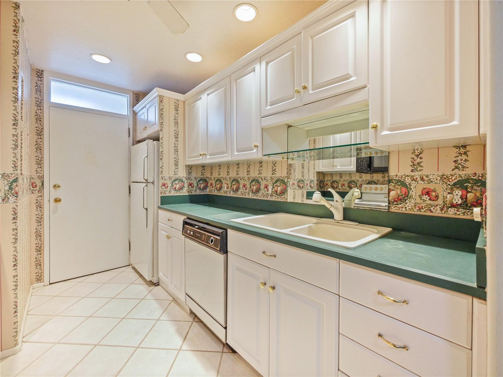 WINTER PARK GARDENS CONDO - Residential