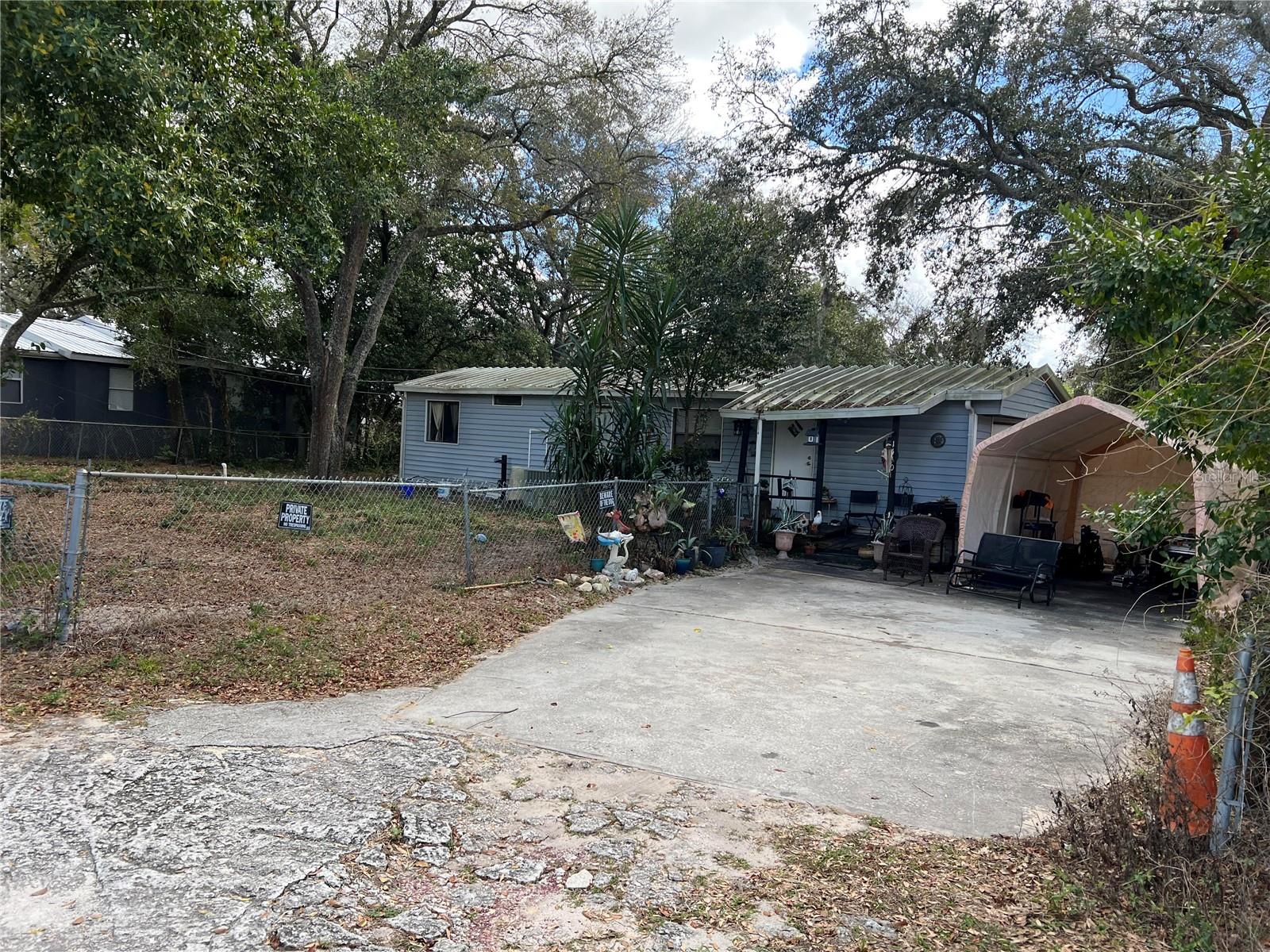 OAK PARK MANOR - Residential