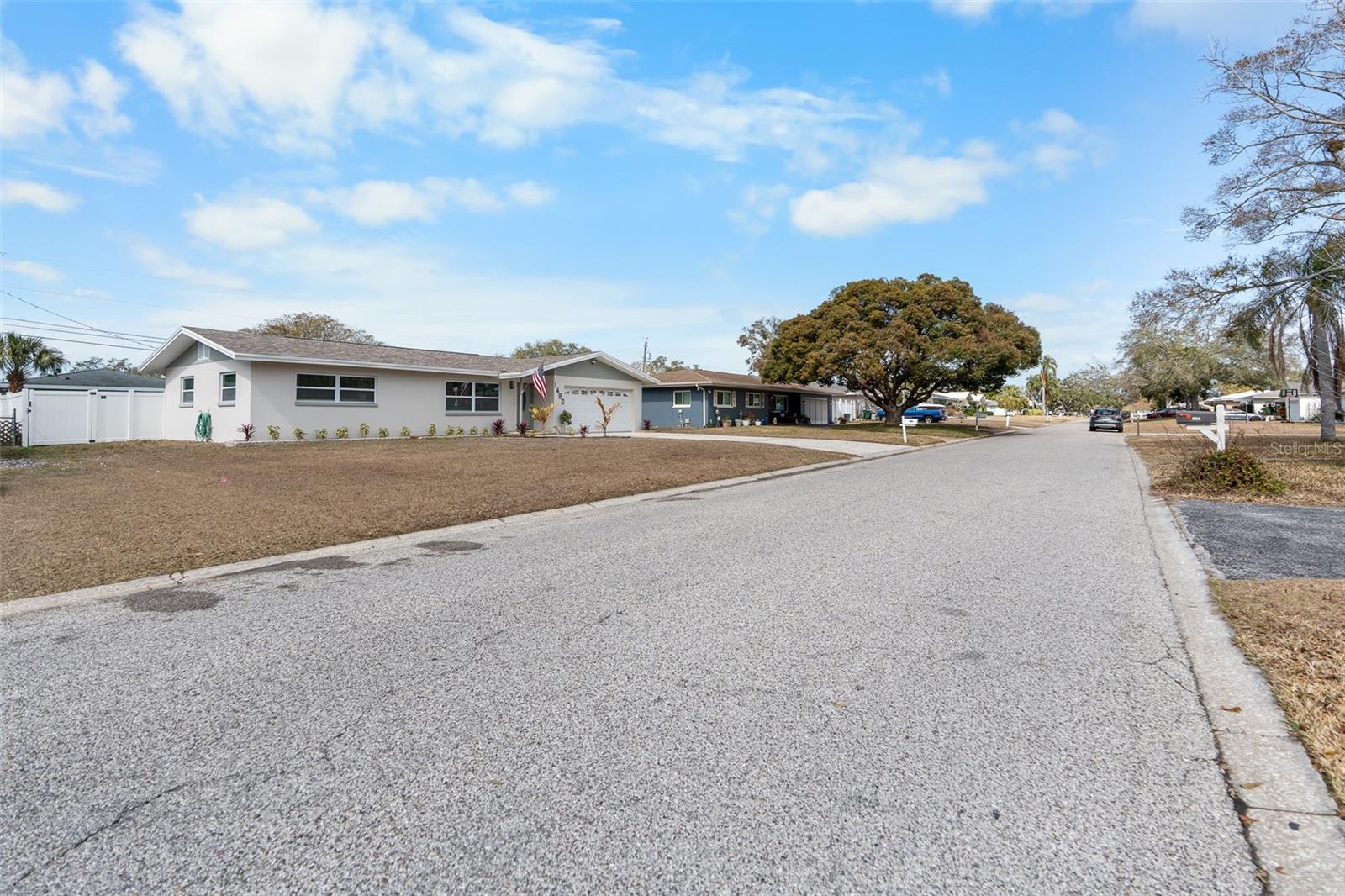 DOUGLAS MANOR ESTATES 2ND ADD - Residential