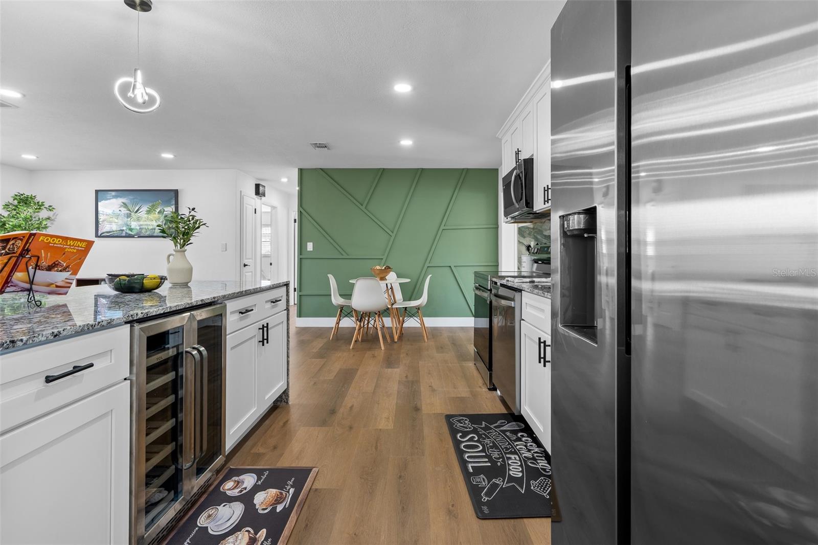 DOUGLAS MANOR ESTATES 2ND ADD - Residential