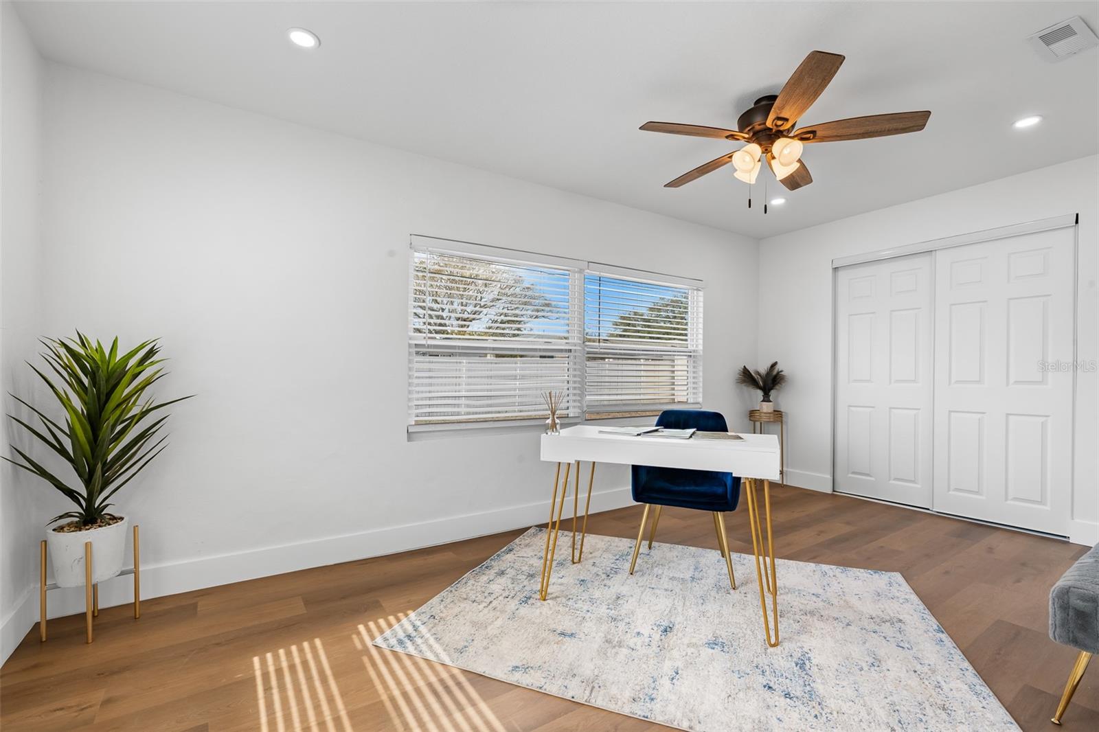 DOUGLAS MANOR ESTATES 2ND ADD - Residential