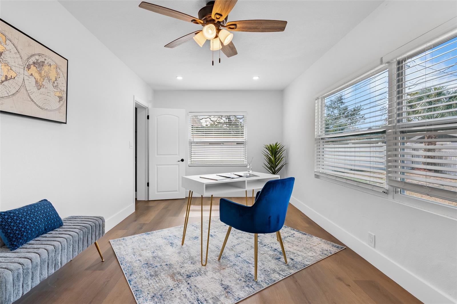 DOUGLAS MANOR ESTATES 2ND ADD - Residential