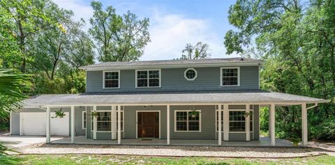 Photo of 2 E Kelly Park Road, Apopka, FL 32712 (MLS # V4943462)