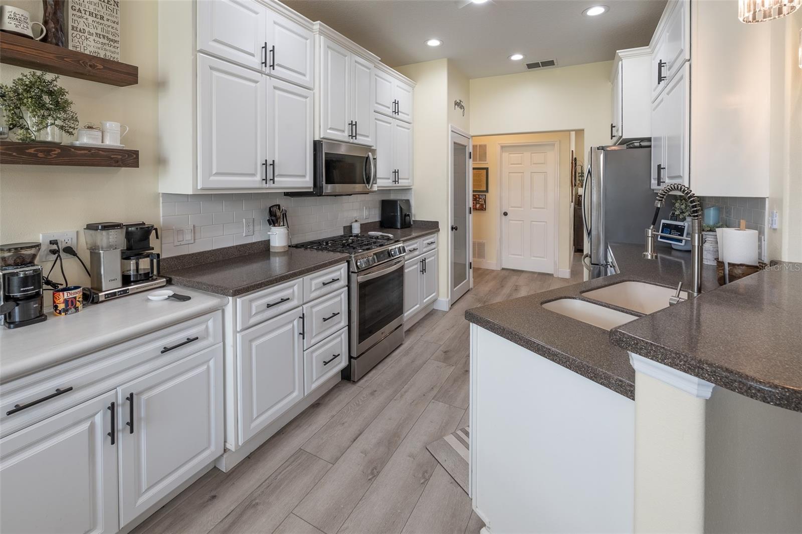 SUMMERGLEN - Residential