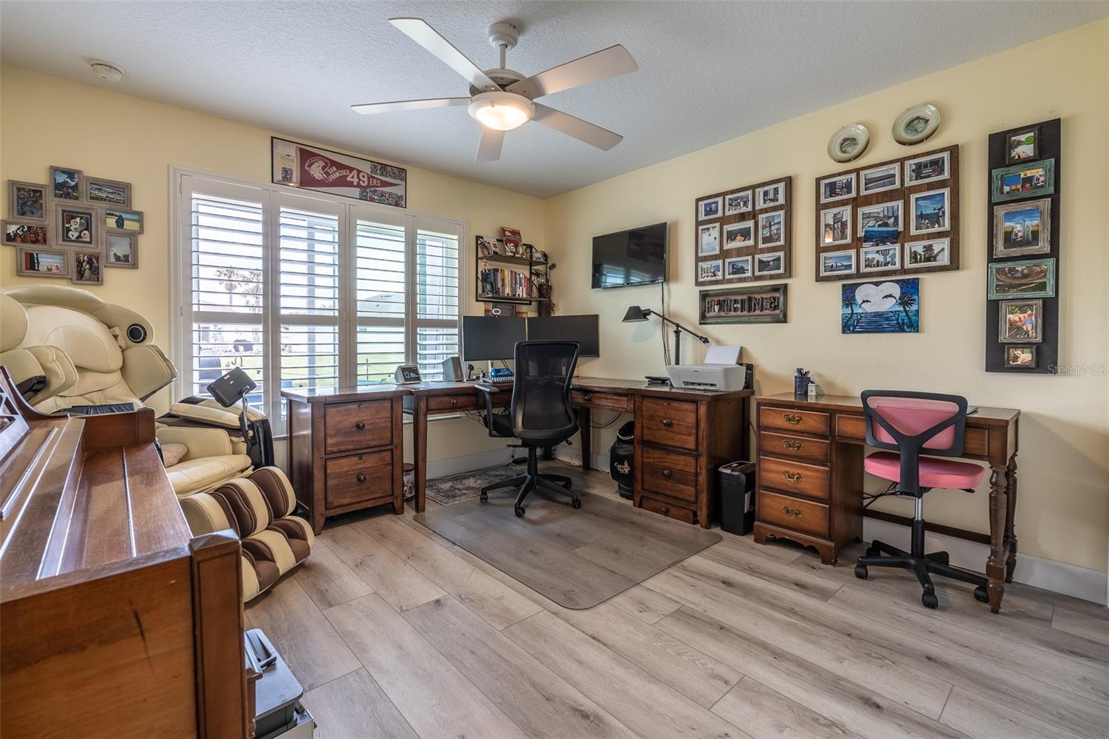 SUMMERGLEN - Residential