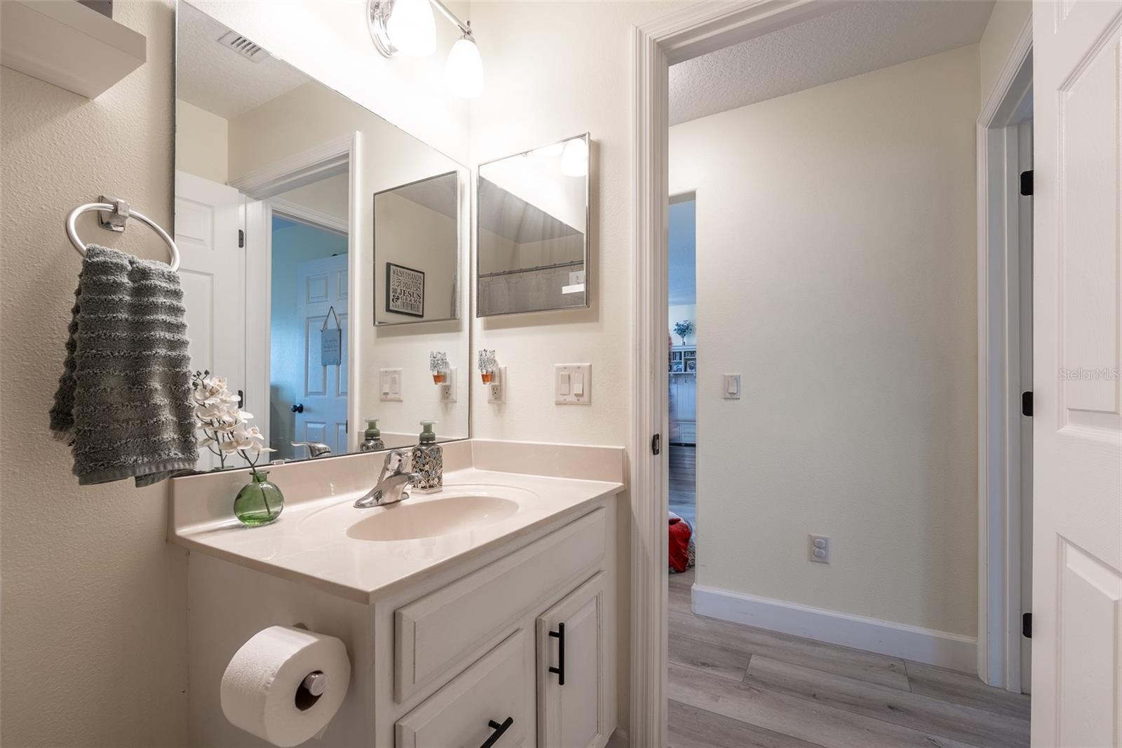 SUMMERGLEN - Residential