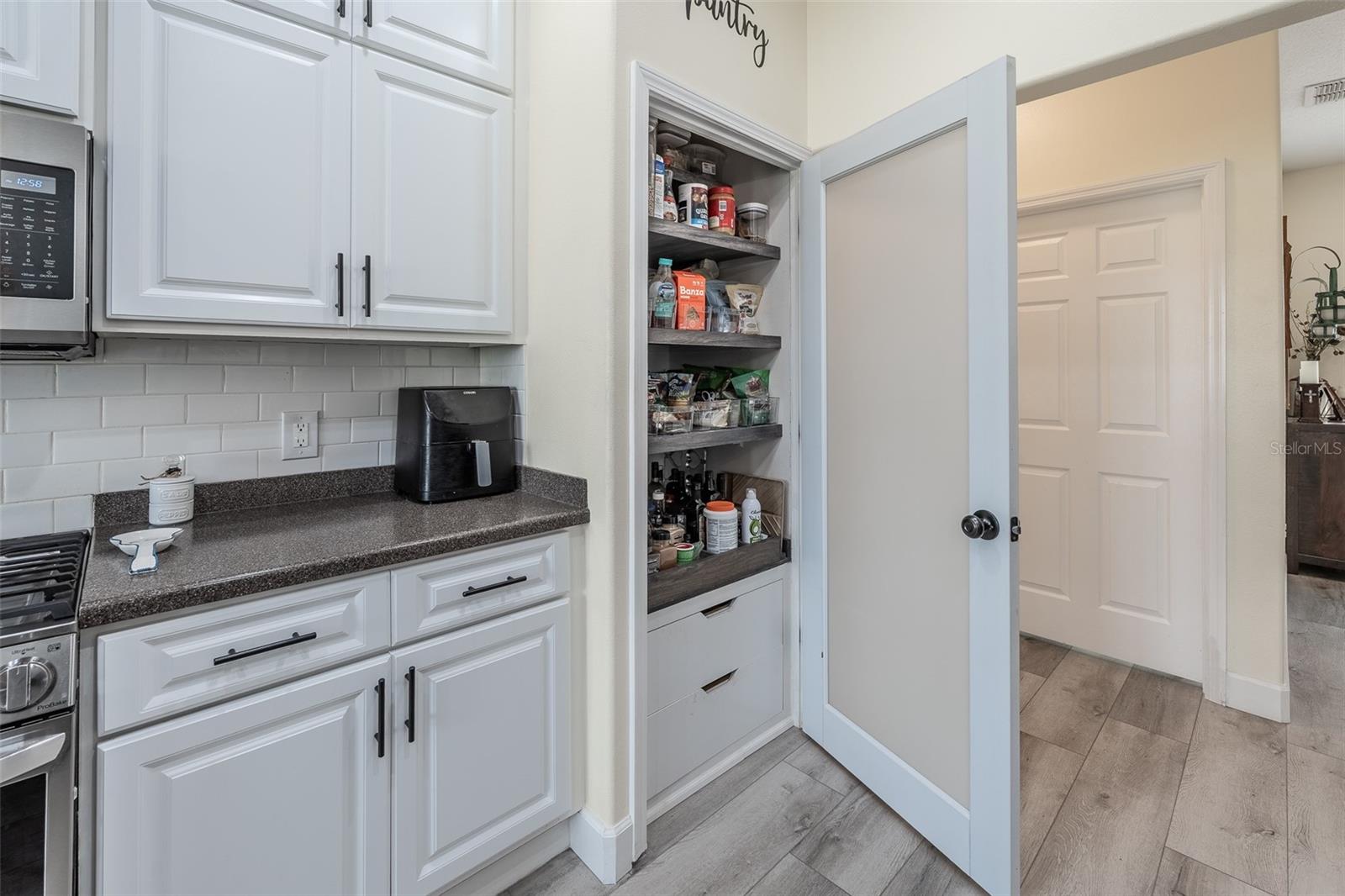 SUMMERGLEN - Residential