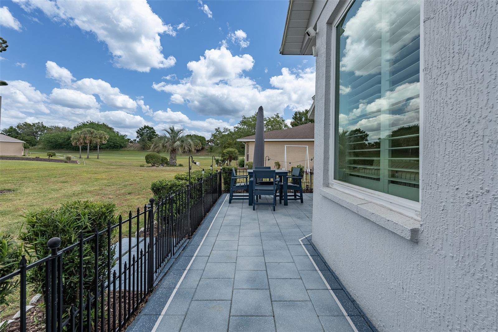 SUMMERGLEN - Residential