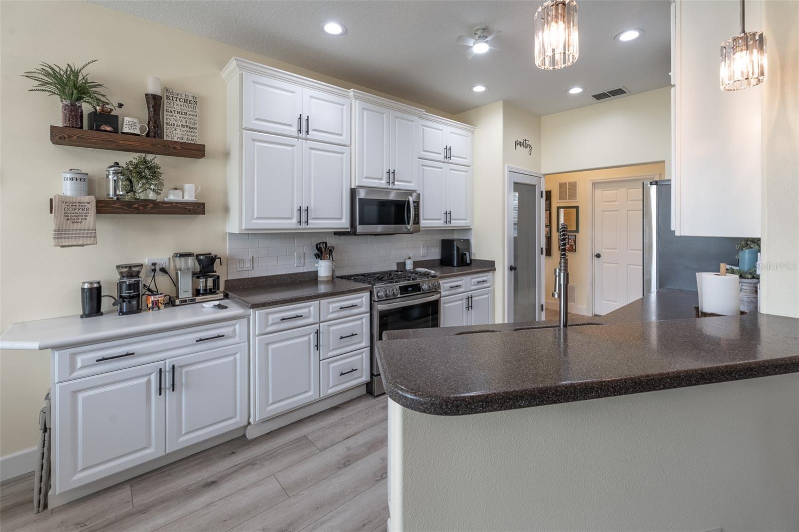 SUMMERGLEN - Residential