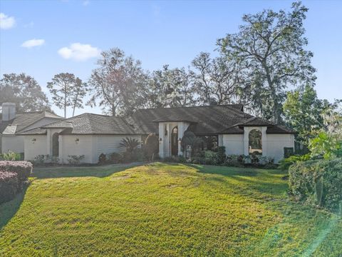 A home in LAKE MARY