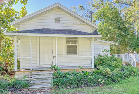 A home in MULBERRY