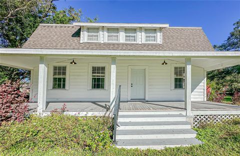 A home in MULBERRY