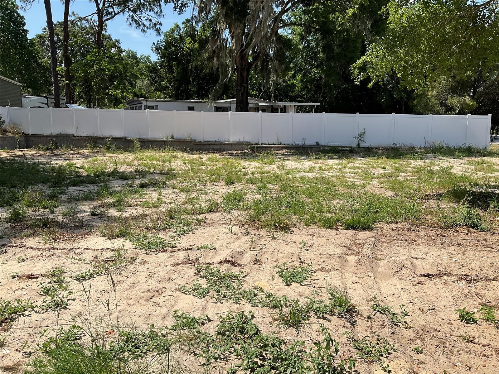 SMITH LAKE VILLAGE - Land