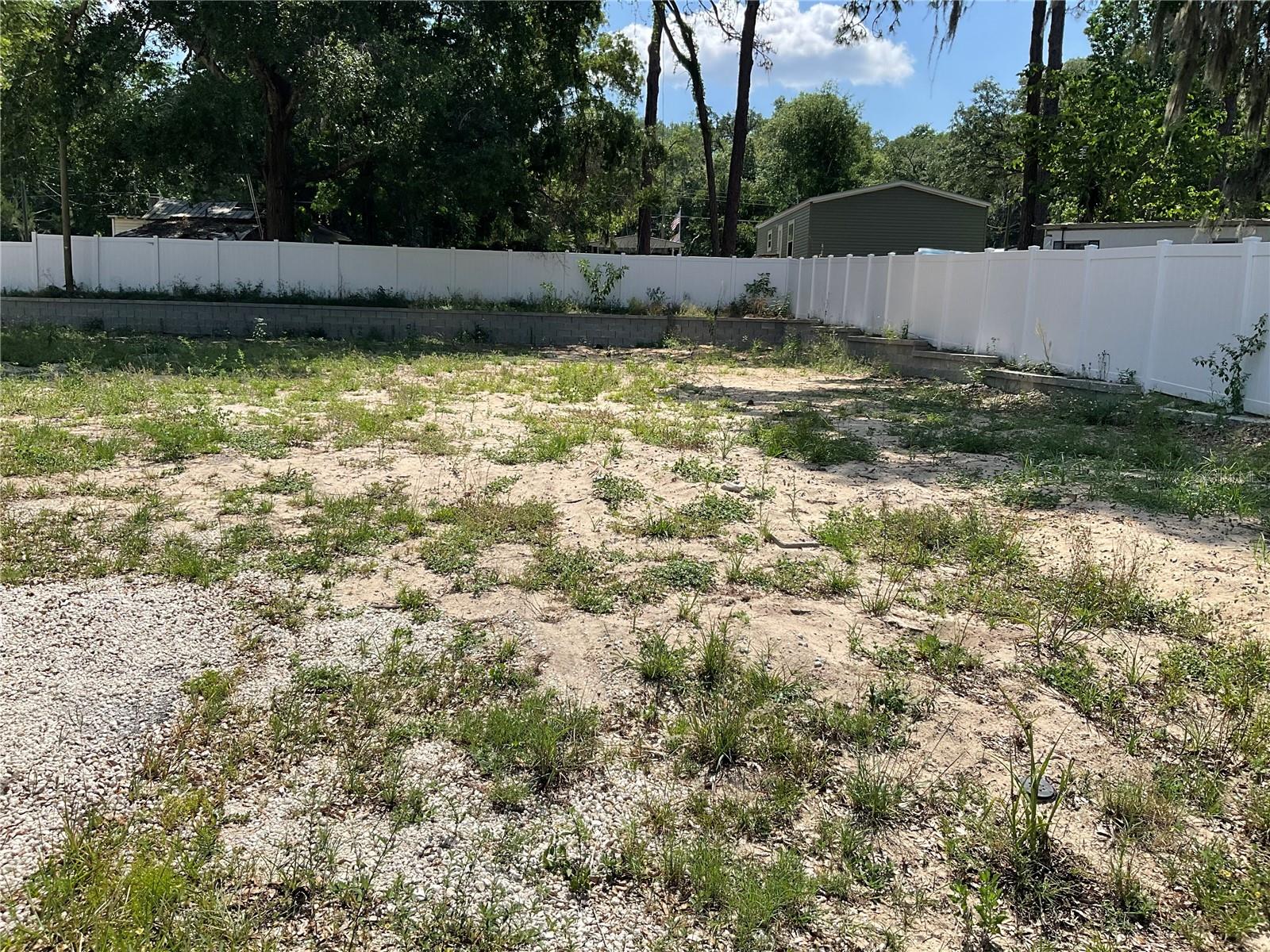 SMITH LAKE VILLAGE - Land