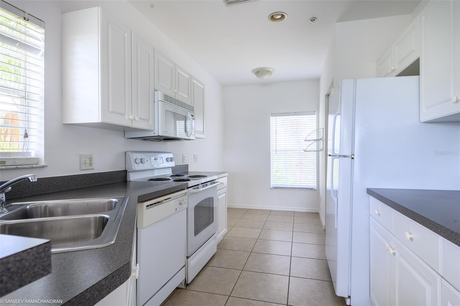 LAKE VIEW VI AT HERITAGE LAKE PARK - Residential