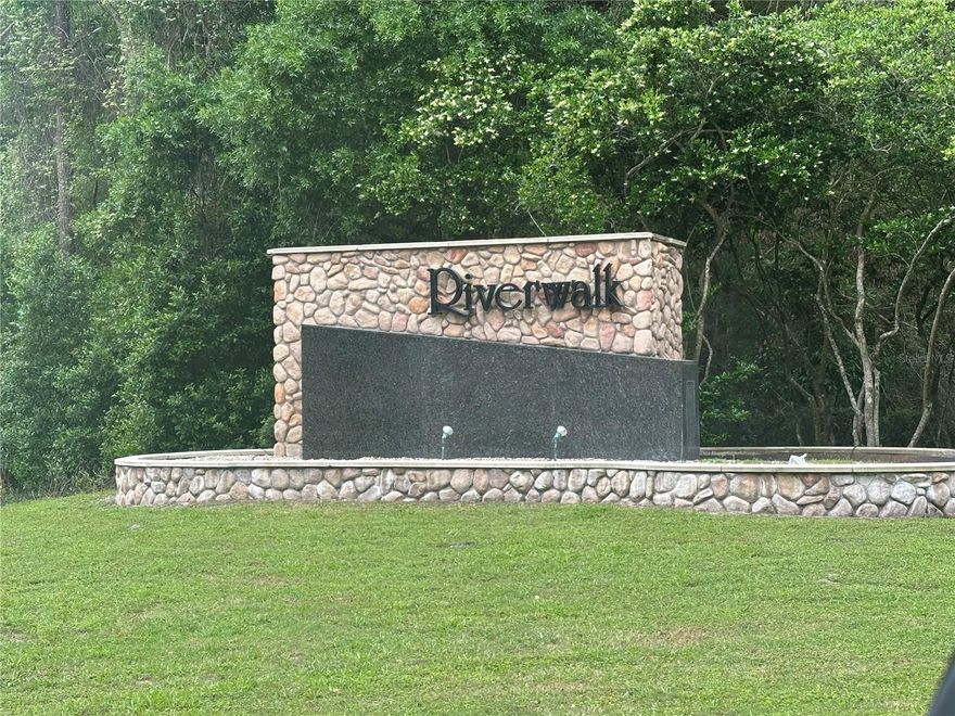 Open builder lot in the Riverwalk community, Fanning Springs, Florida. The lot is 0.33 of an acre. Residents of this neighborhood enjoy exclusive access to a clubhouse with a fitness gym, pickleball and tennis courts, sauna, a large resort style swimming pool and an event space with a full kitchen. There are miles of trails for hiking, walking or biking. Build your dream house and enjoy resort living everyday!