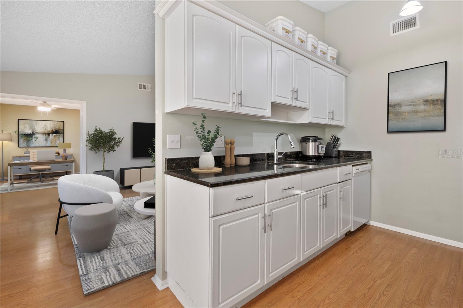 BENT TREE - Residential