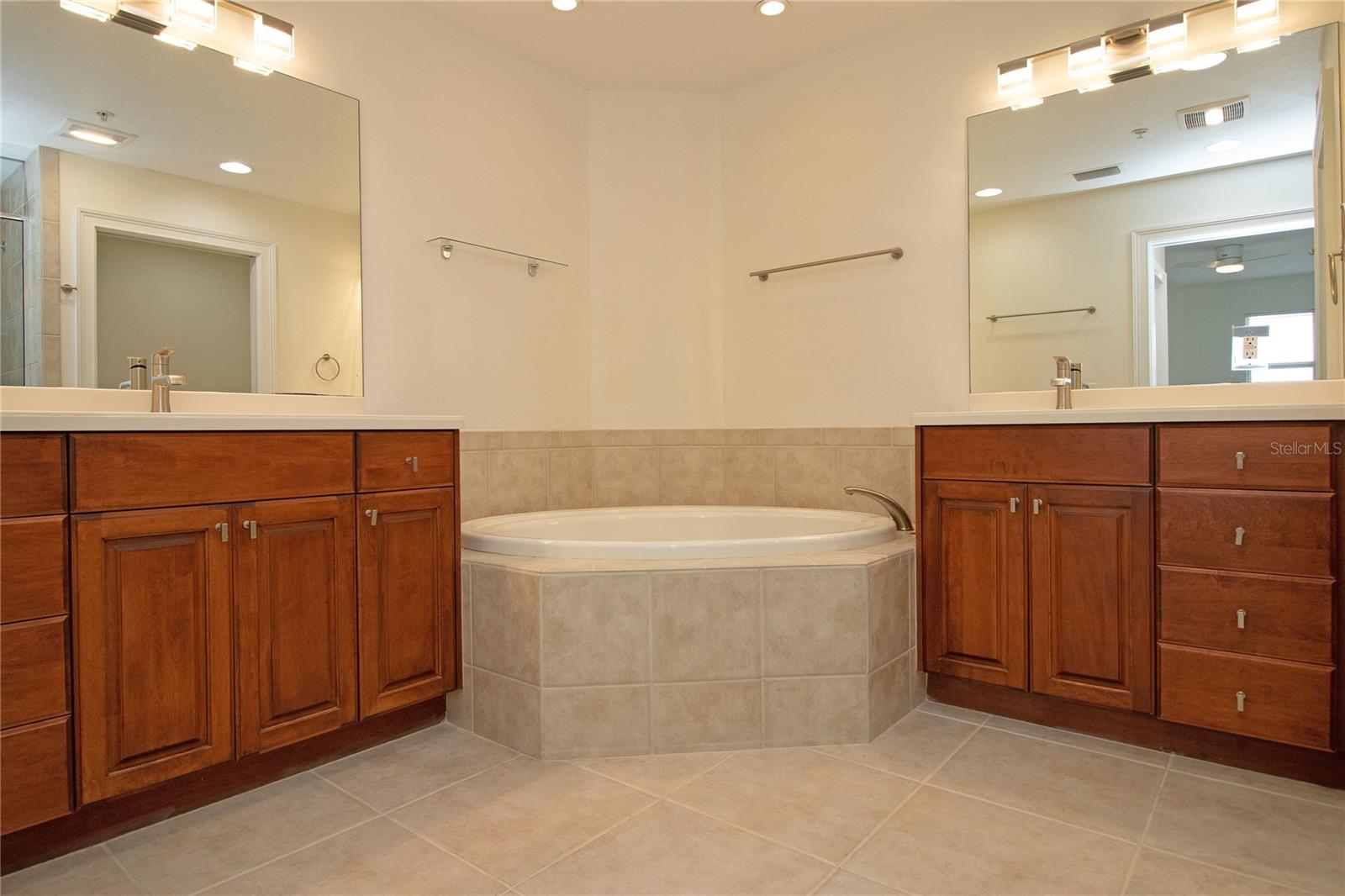 LAGUNA AT RIVIERA DUNES III - Residential