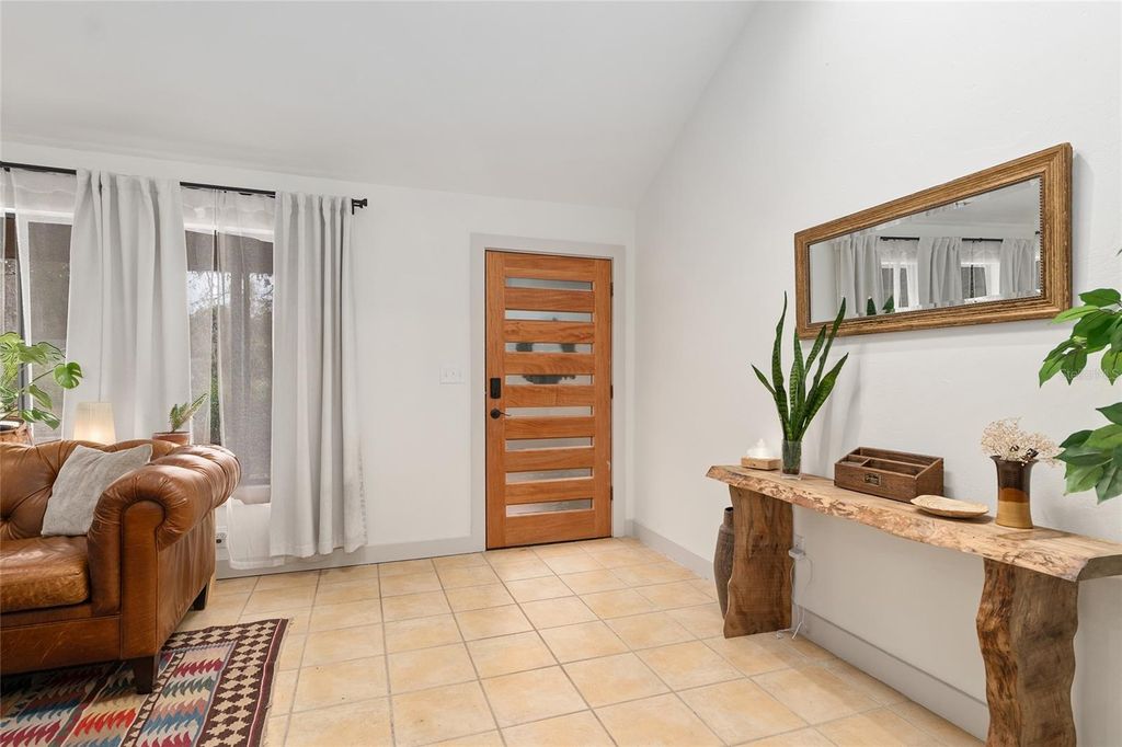 Photo of 5316 SW 80th Terrace, Gainesville, FL 32608 (MLS # GC537655)