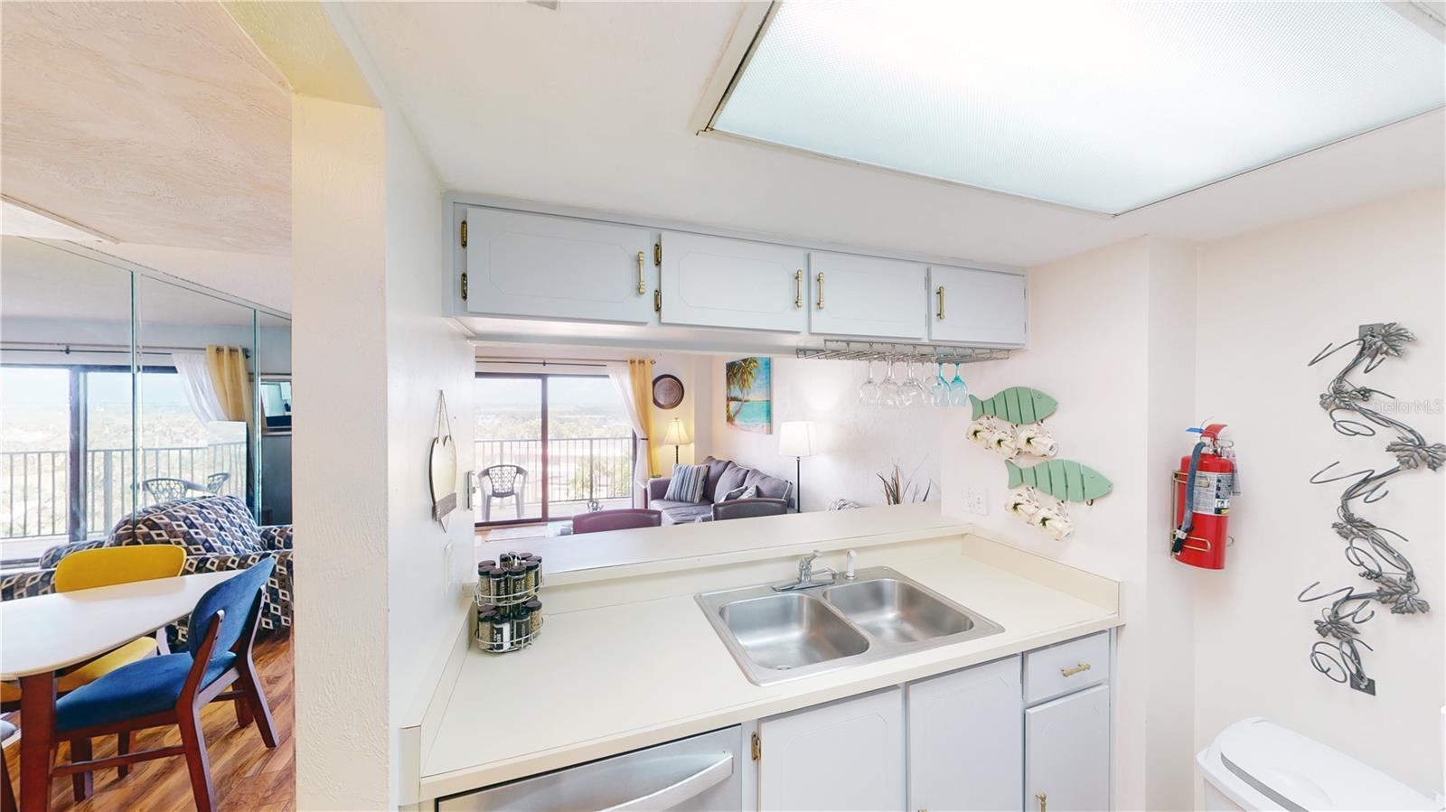 OCEAN VIEW MANOR CONDO - Residential