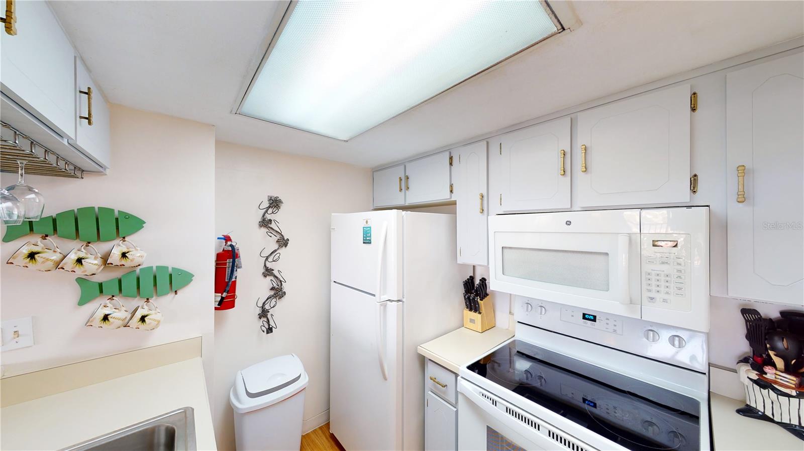 OCEAN VIEW MANOR CONDO - Residential