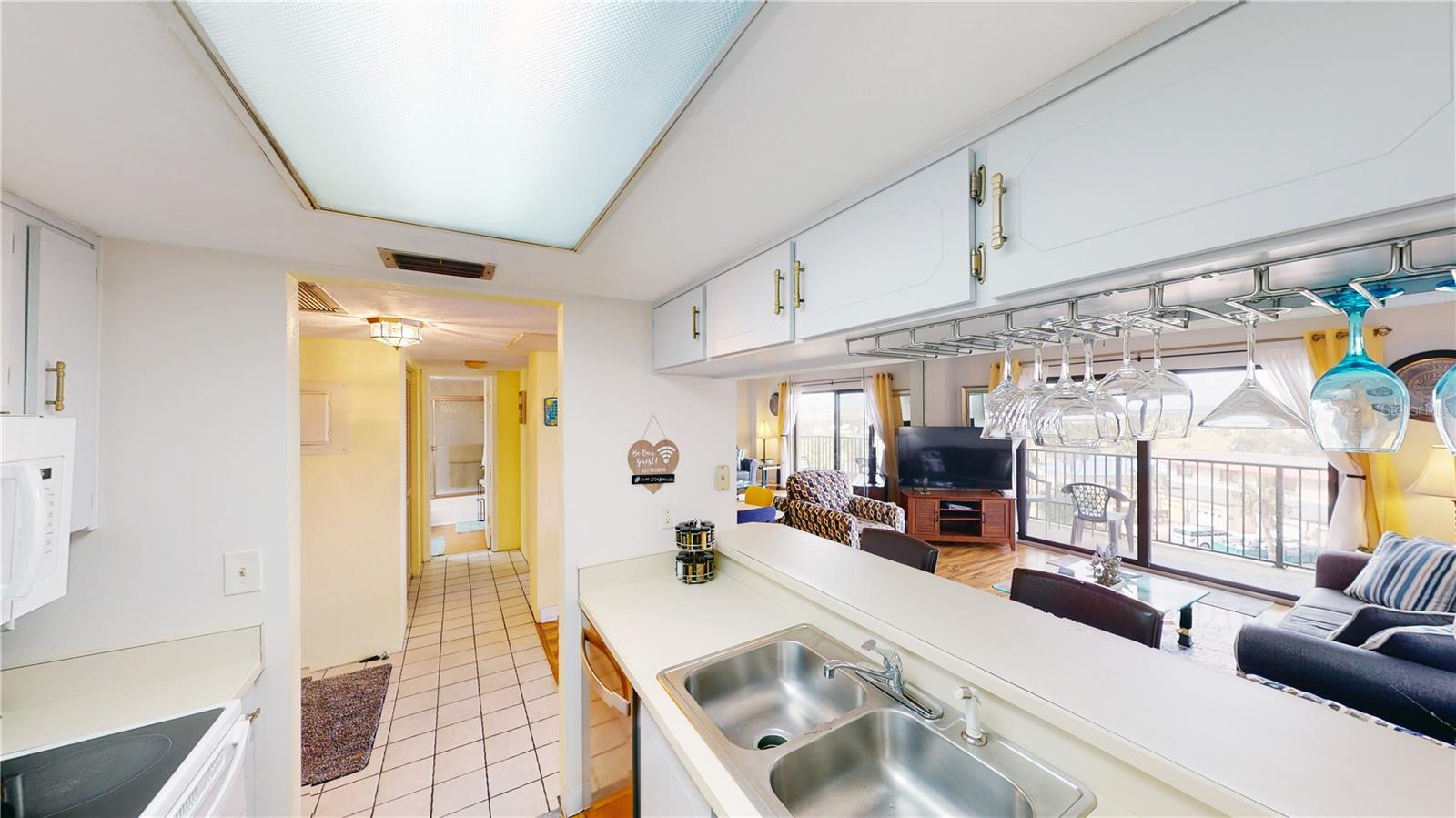 OCEAN VIEW MANOR CONDO - Residential