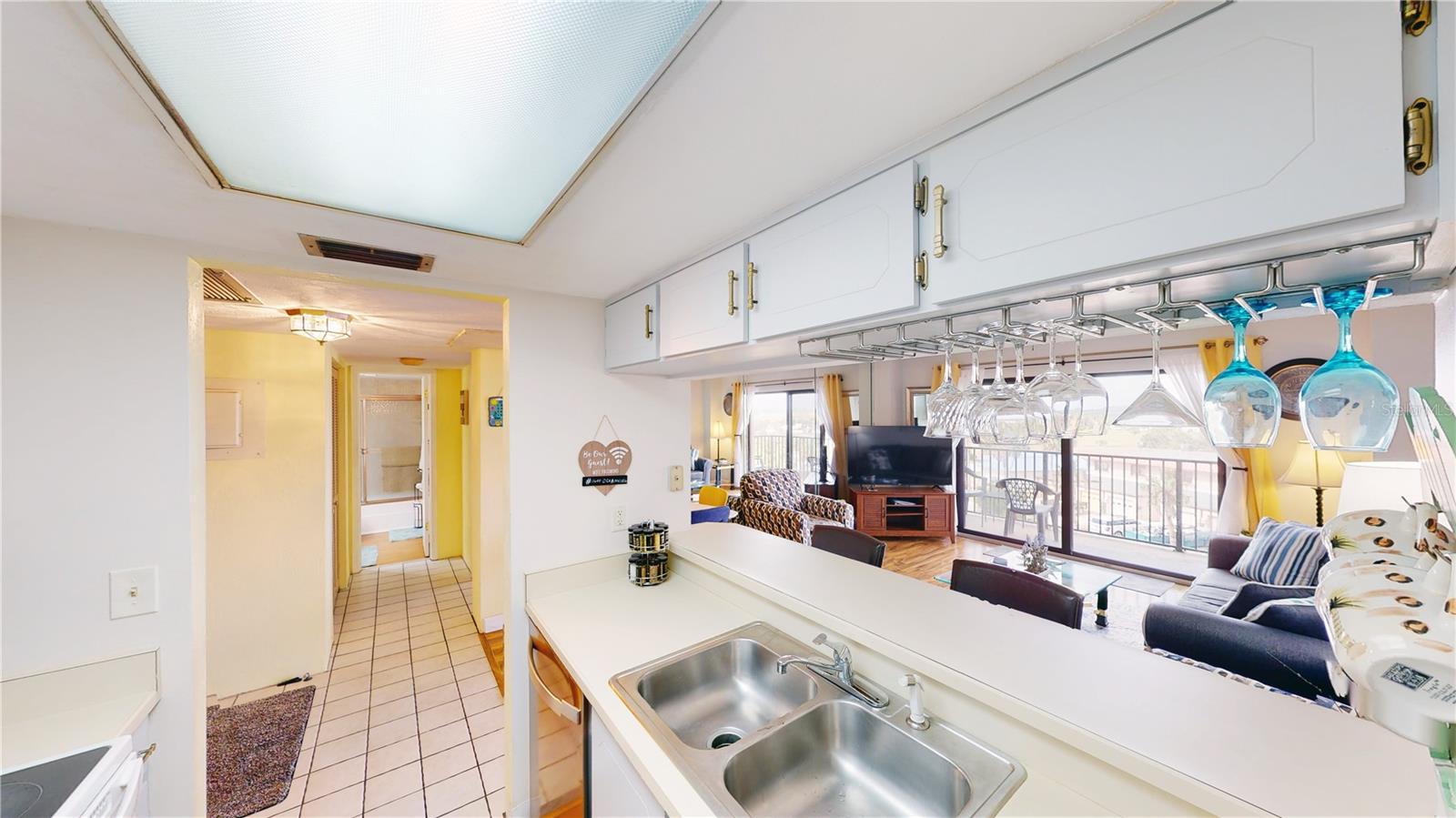 OCEAN VIEW MANOR CONDO - Residential