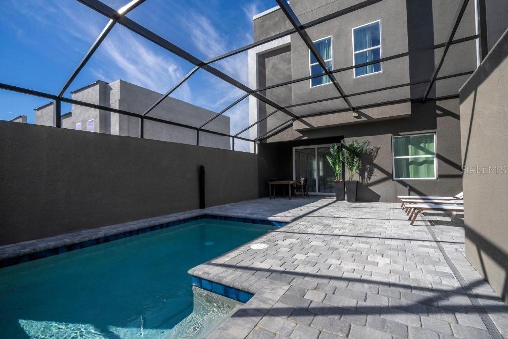 9120 BORACAY COURT