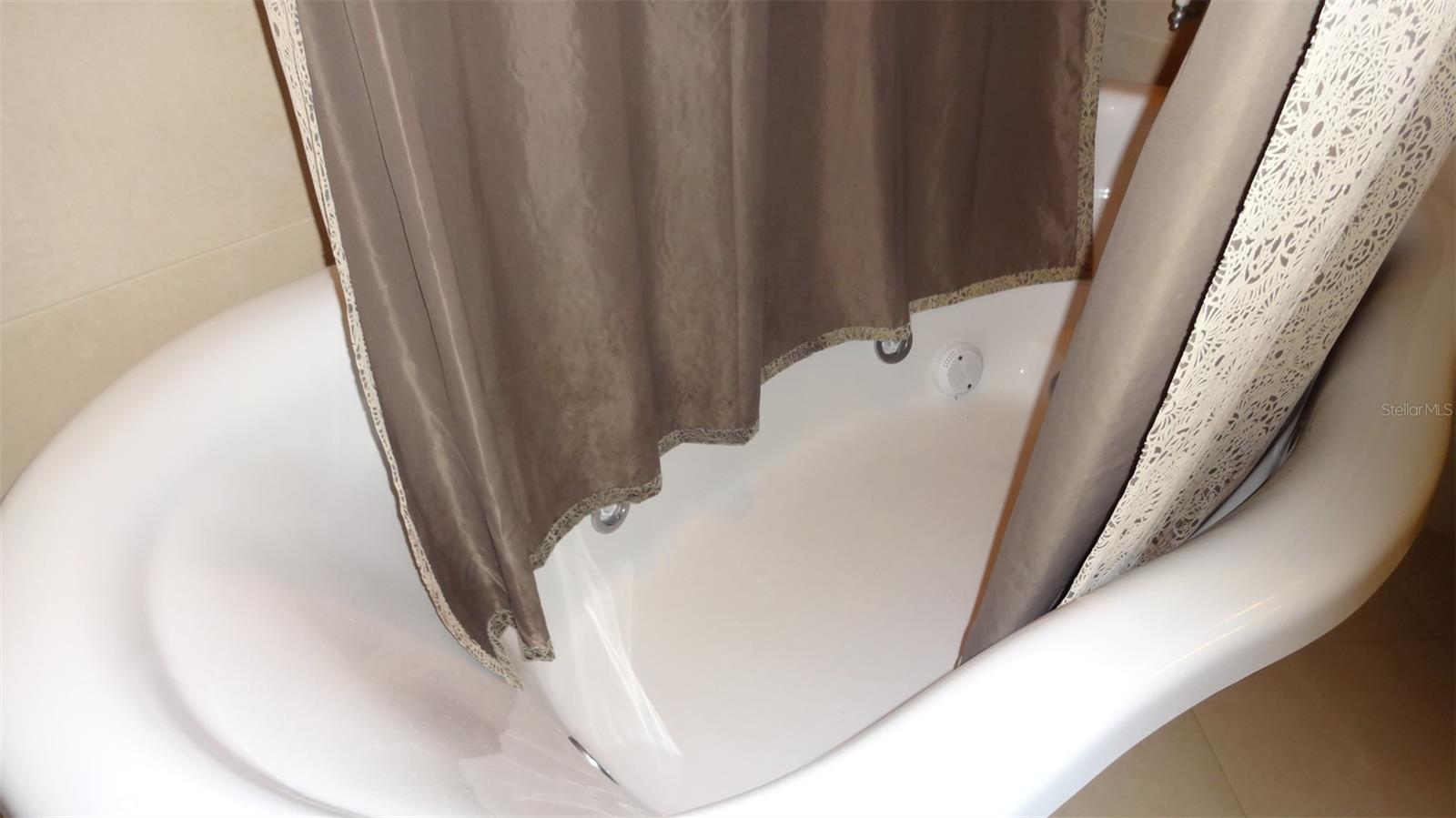 VIEUX CARRE A CONDO - Residential Lease