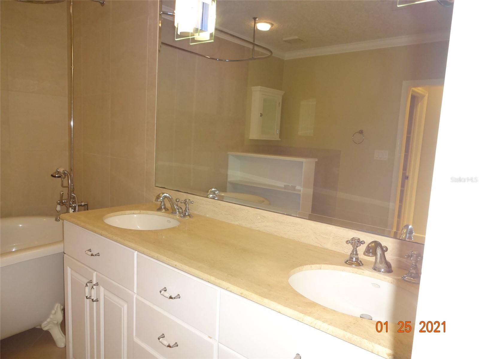 VIEUX CARRE A CONDO - Residential Lease