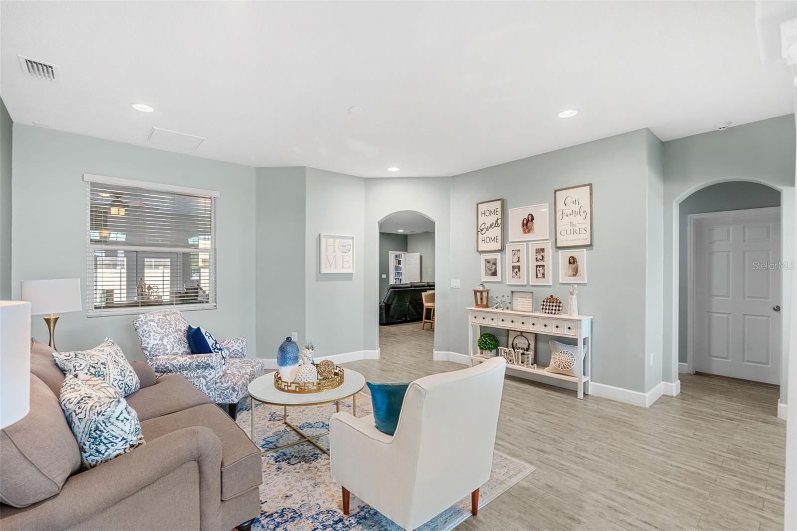 SAWGRASS LAKES PHASE TWO B - Residential