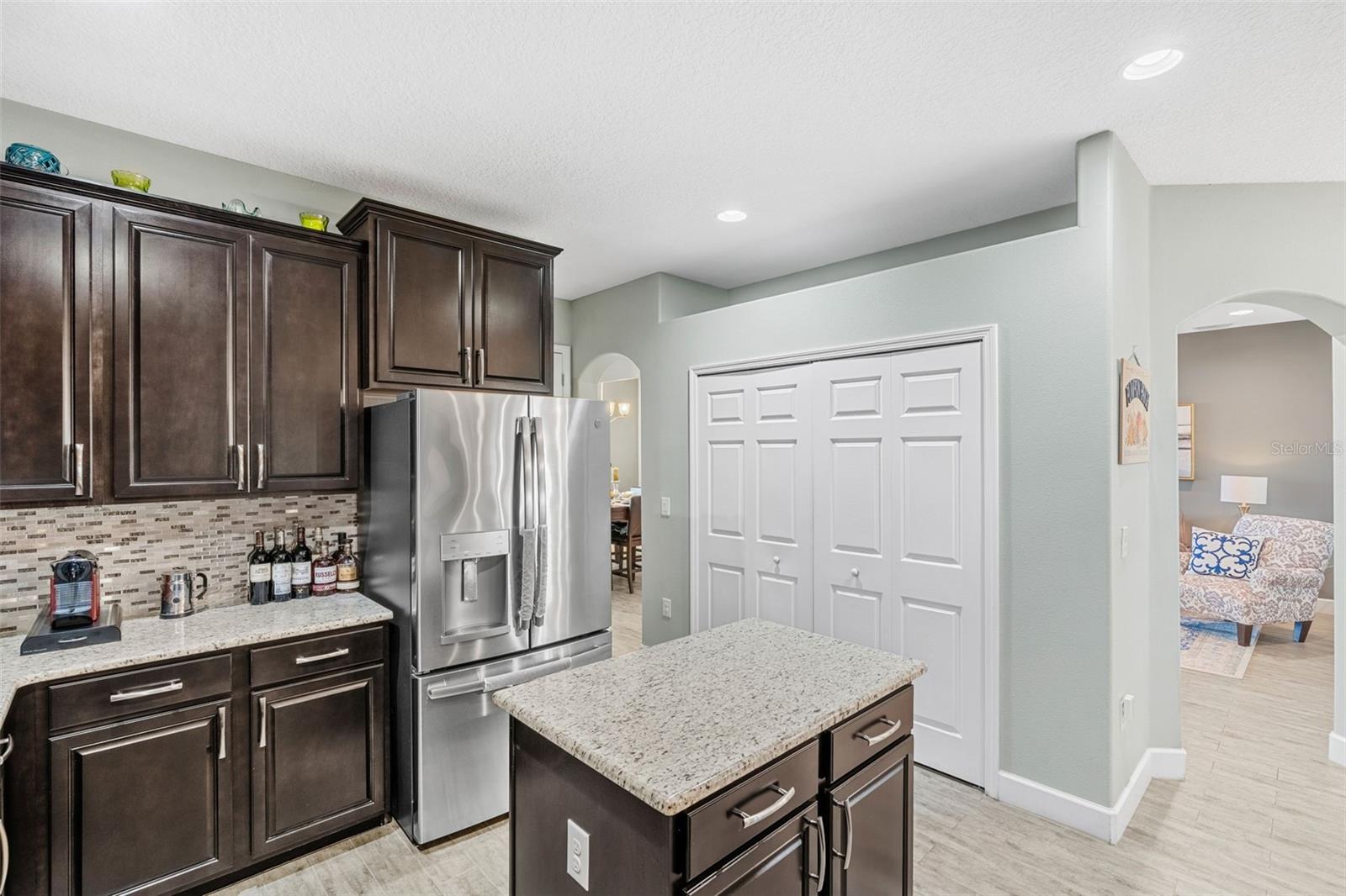 SAWGRASS LAKES PHASE TWO B - Residential