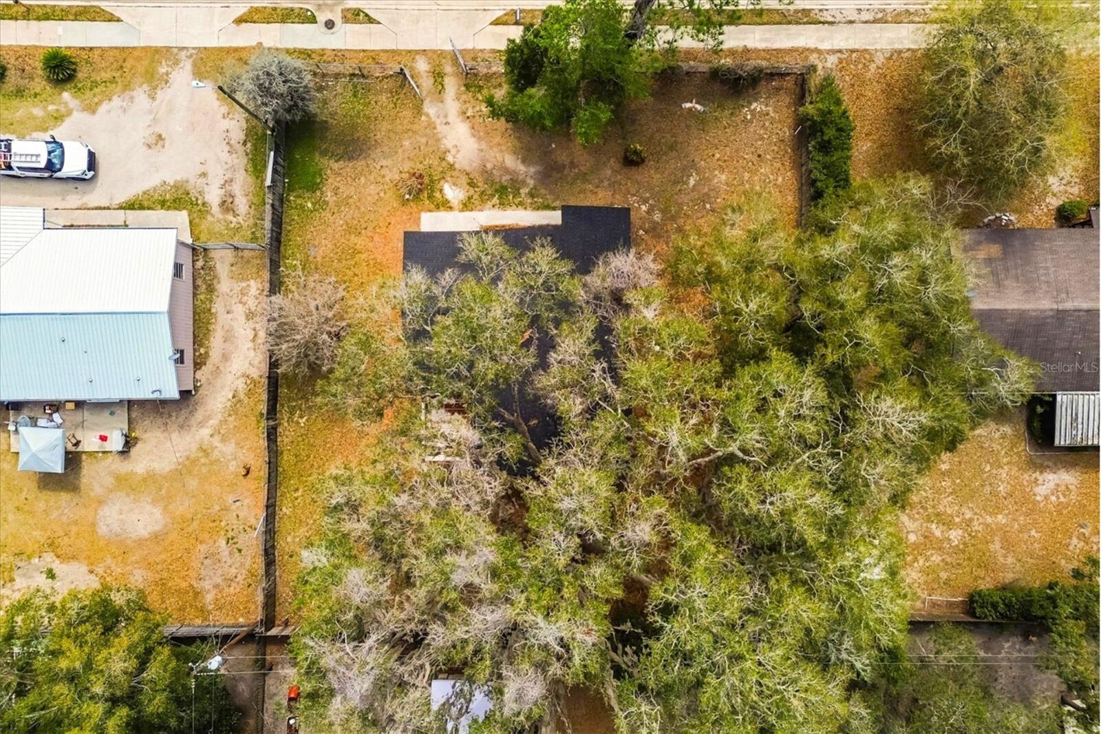 LAKE BREEZE ESTATES - Residential